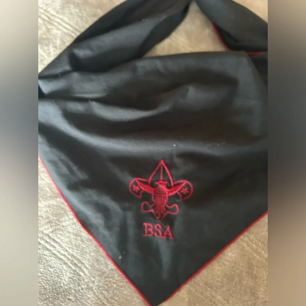BSA neckerchief and clasp🖤❤️